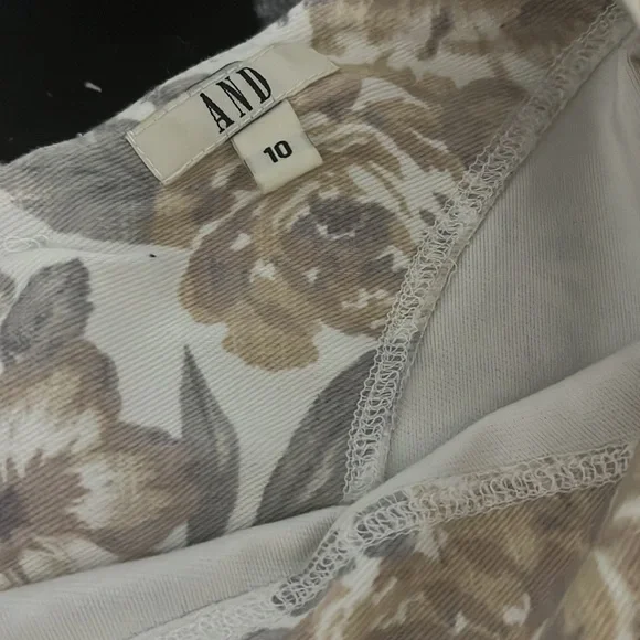 Crop top - Picture 2 of 2